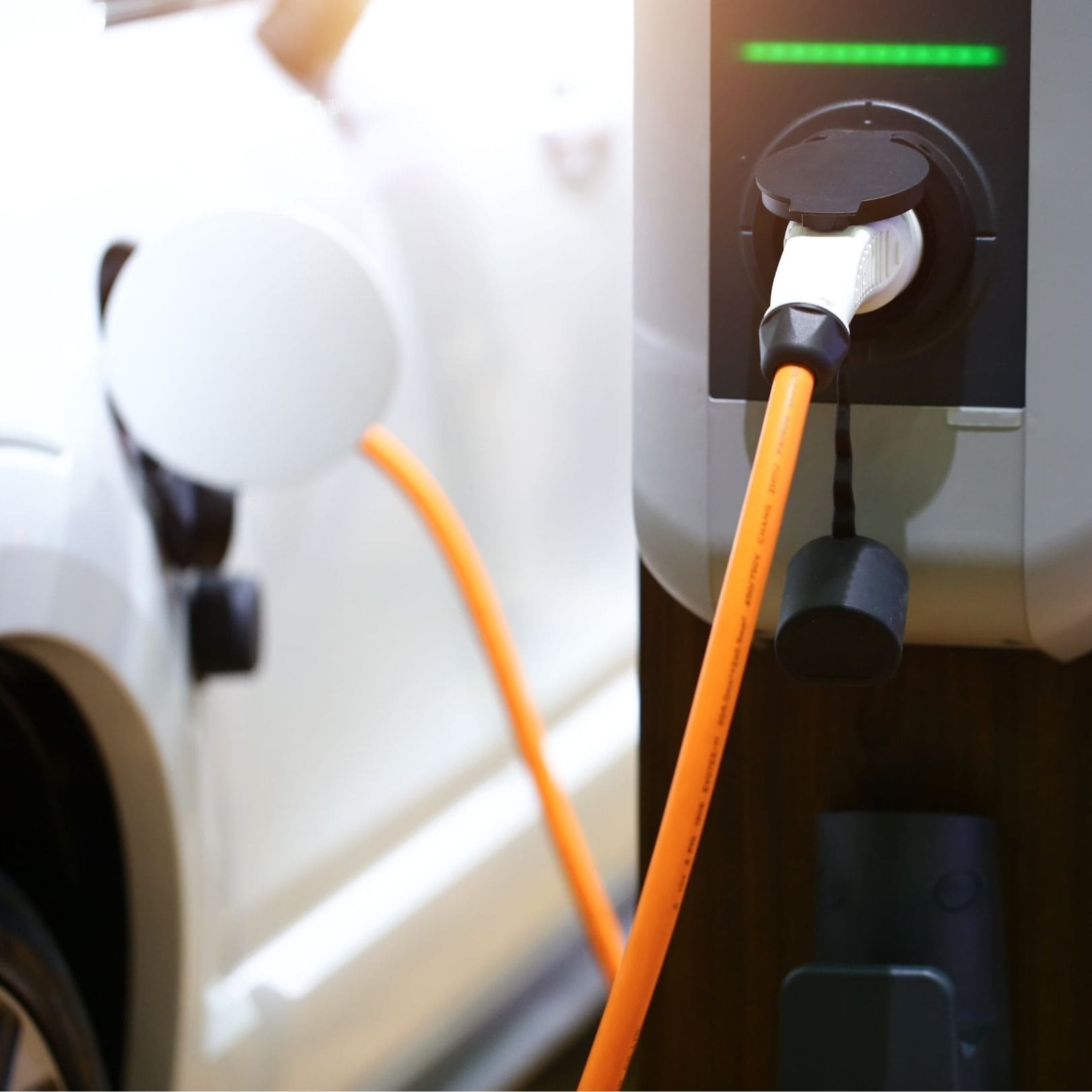 Ricarica auto elettriche e revisione